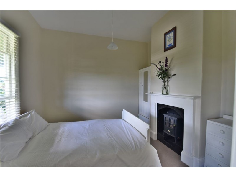 17 East Westbury Place, Deloraine TAS 7304