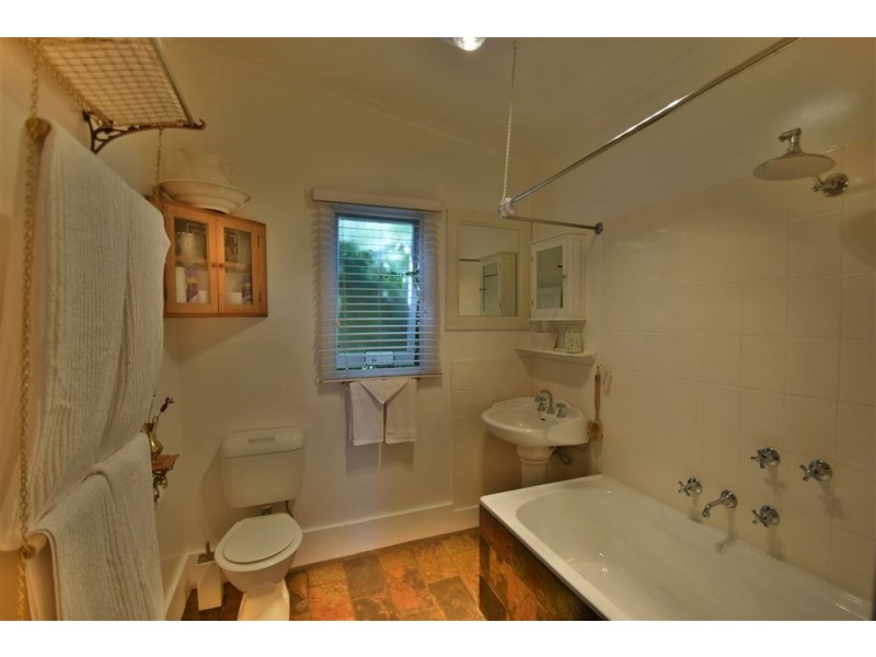 17 East Westbury Place, Deloraine TAS 7304