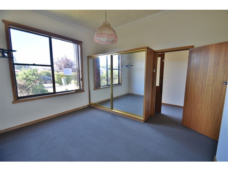 135 King St, Westbury TAS 7303