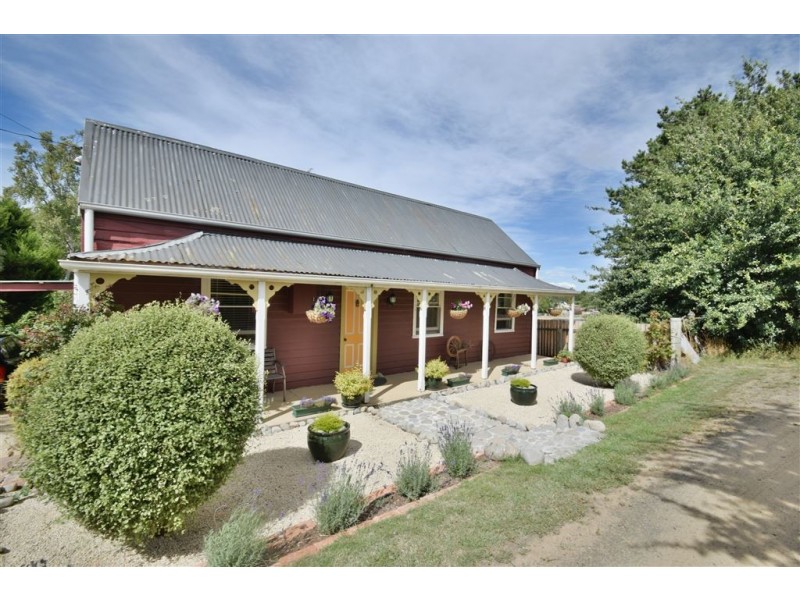 1 Clayton Place, Deloraine TAS 7304