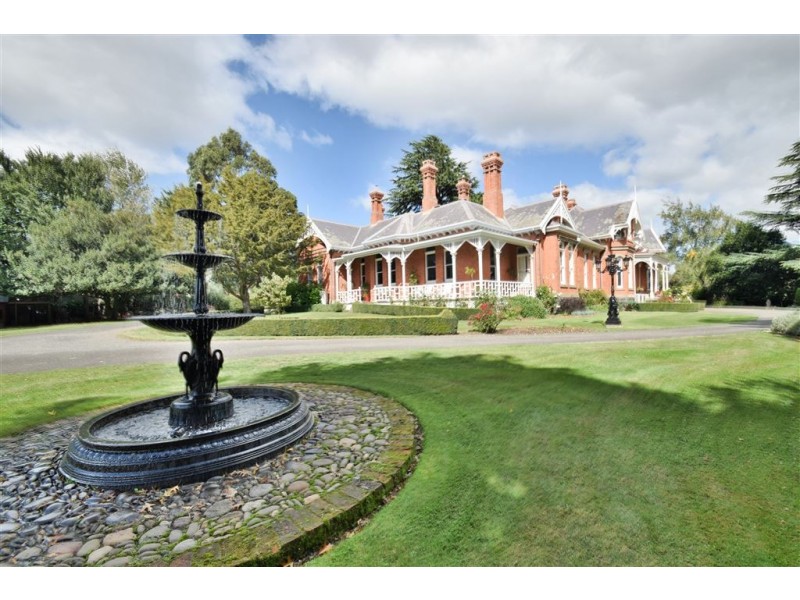 13 East Barrack St, Deloraine TAS 7304