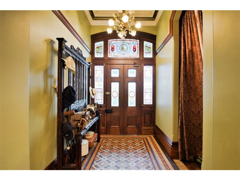 13 East Barrack St, Deloraine TAS 7304