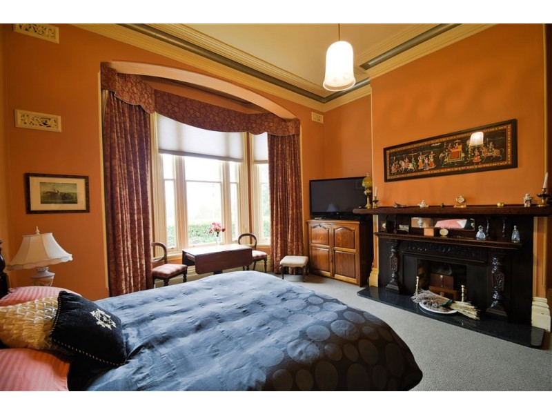 13 East Barrack St, Deloraine TAS 7304