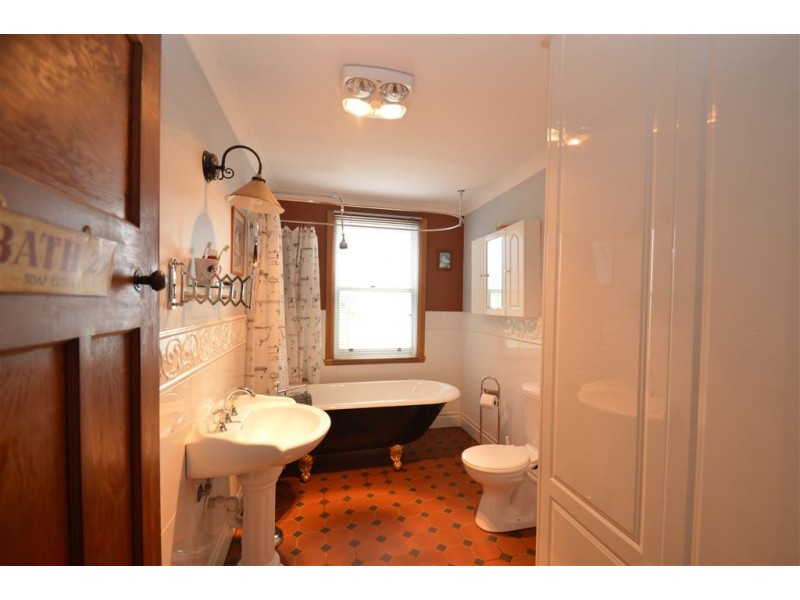 40 West Church Street, Deloraine TAS 7304