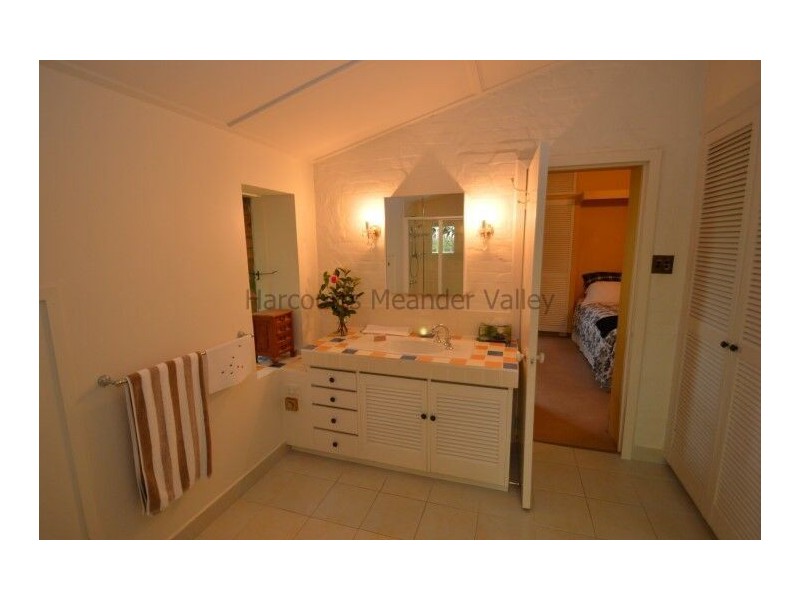 13 Lonsdale Promenade, Westbury TAS 7303