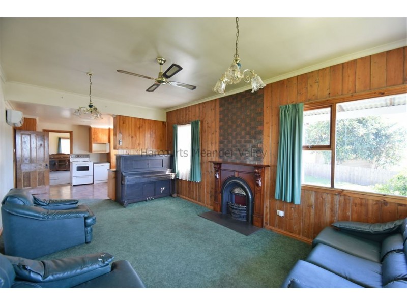 51 East Barrack Street, Deloraine TAS 7304