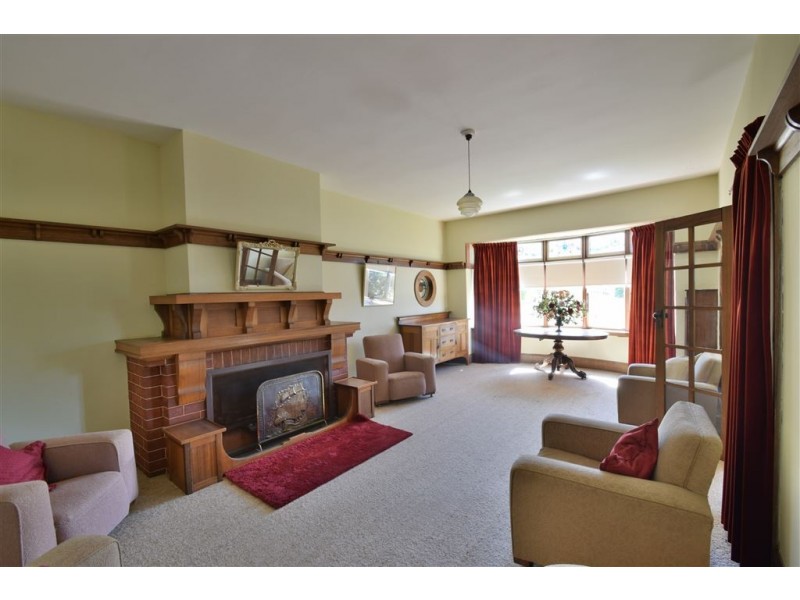 52 Emu Bay Road, Deloraine TAS 7304