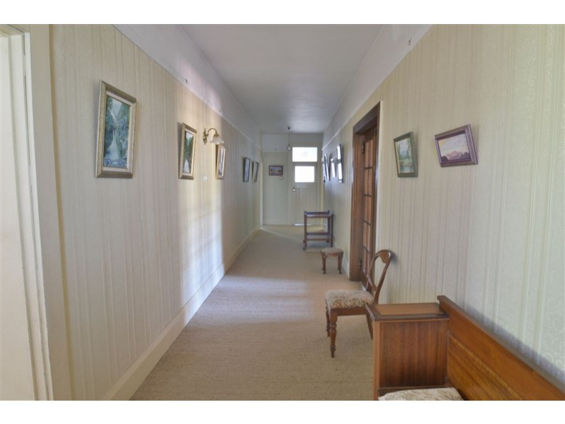 52 Emu Bay Road, Deloraine TAS 7304