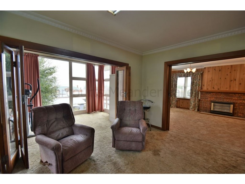 24 Parsonage St, Deloraine TAS 7304