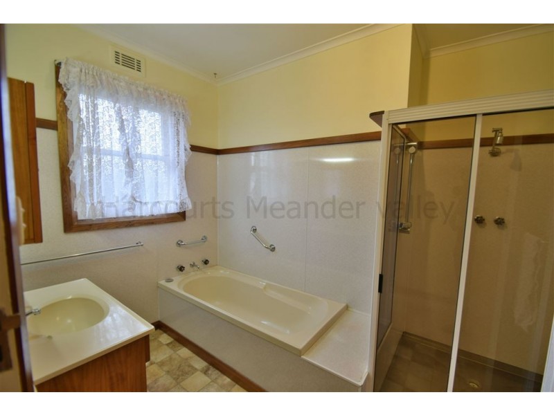 24 Parsonage St, Deloraine TAS 7304