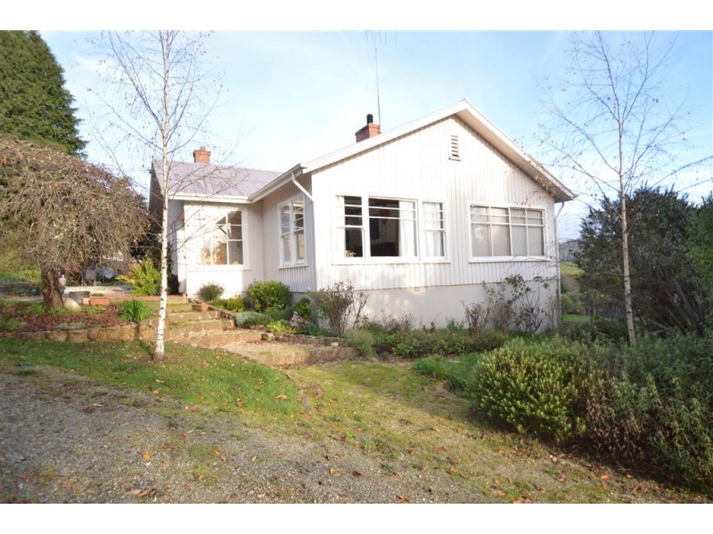 9 East Church Street, Deloraine TAS 7304