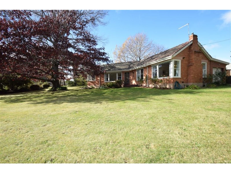 1 Lonsdale Promenade, Westbury TAS 7303