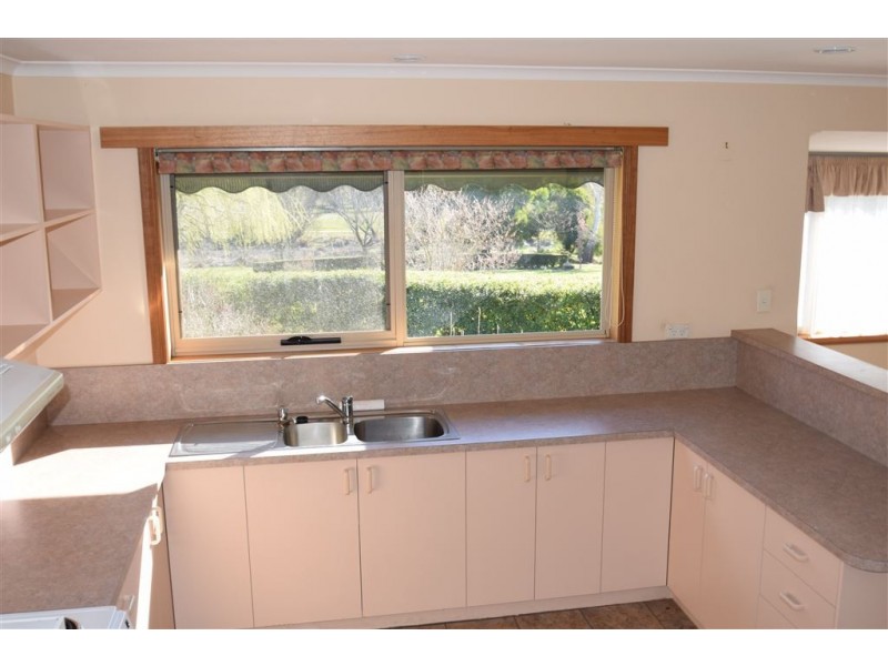 6 Lonsdale Promenade, Westbury TAS 7303