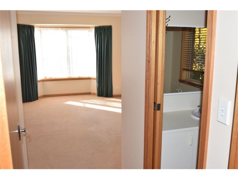 6 Lonsdale Promenade, Westbury TAS 7303