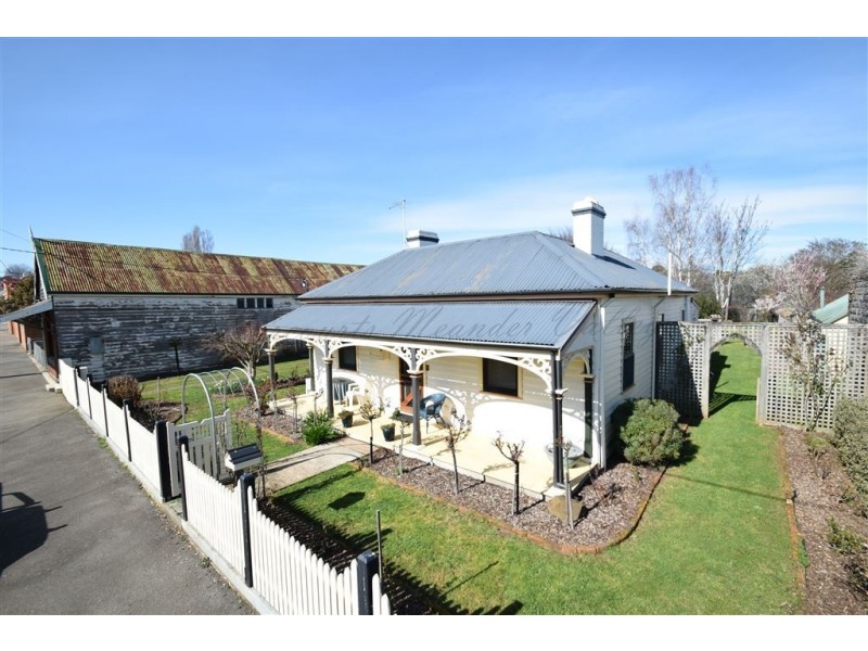 16 Lyall St, Westbury TAS 7303