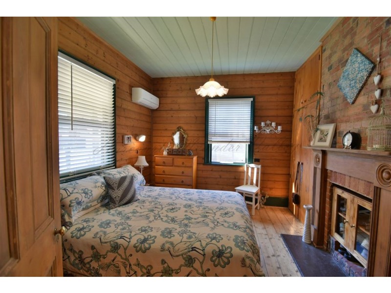 16 Lyall St, Westbury TAS 7303