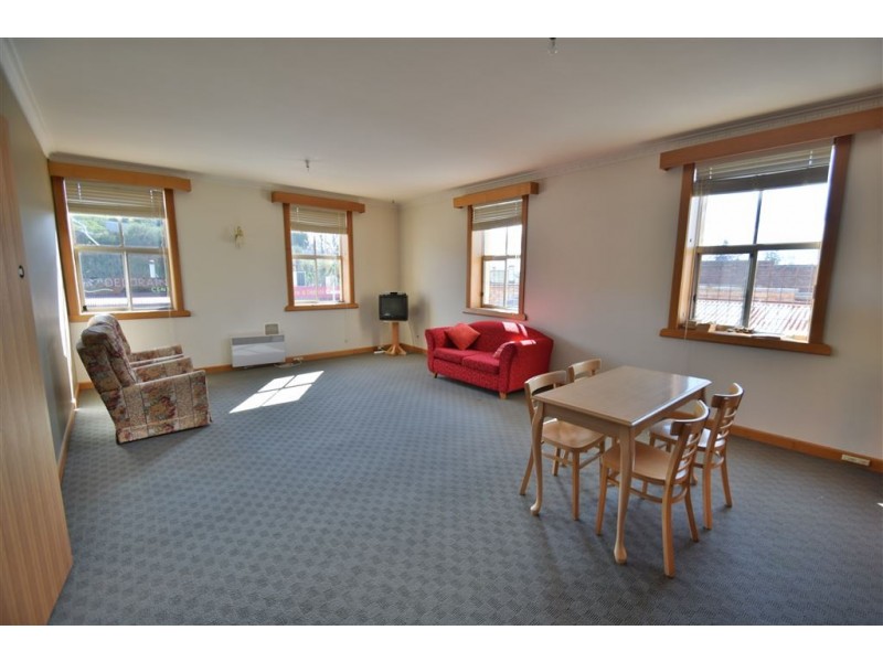 1/32-40 Emu Bay Rd, Deloraine TAS 7304