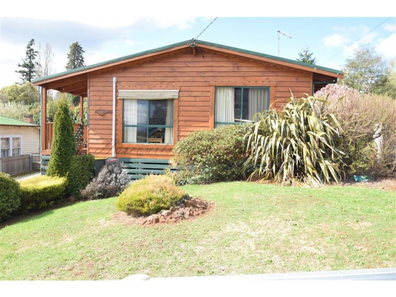 10 East Barrack St, Deloraine TAS 7304