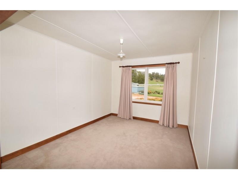 229 Caveside Road, Mole Creek TAS 7304