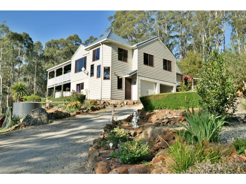 21 Johns Rd, Deloraine TAS 7304
