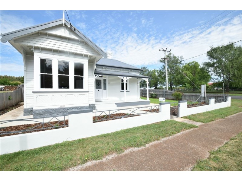 37 East Barrack St, Deloraine TAS 7304