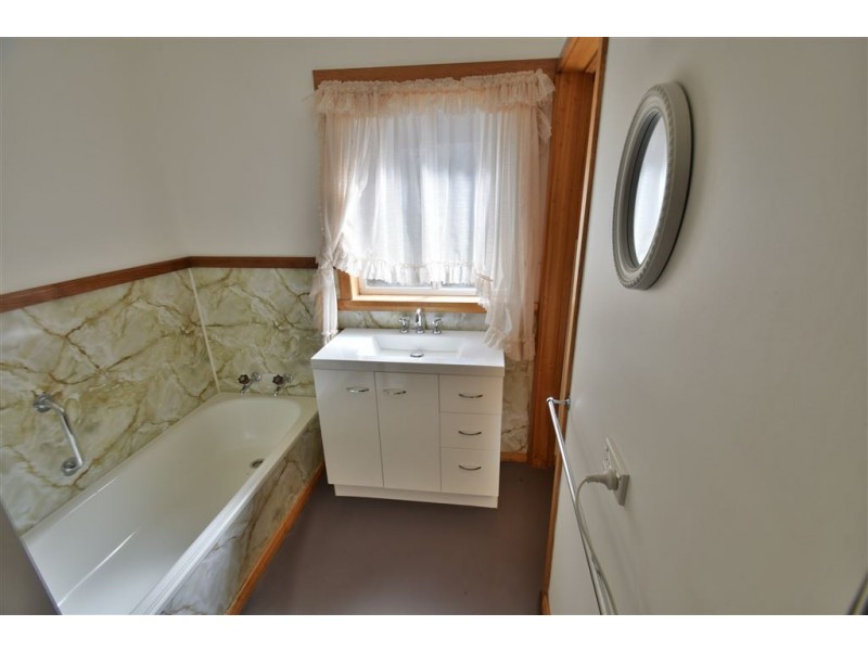 9 Beefeater Street, Deloraine TAS 7304