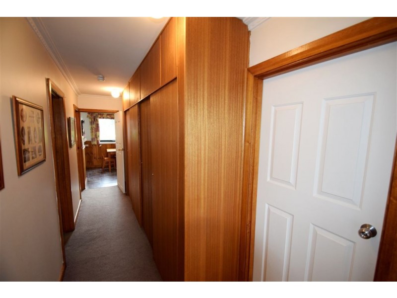 119 Emu Bay Road, Deloraine TAS 7304