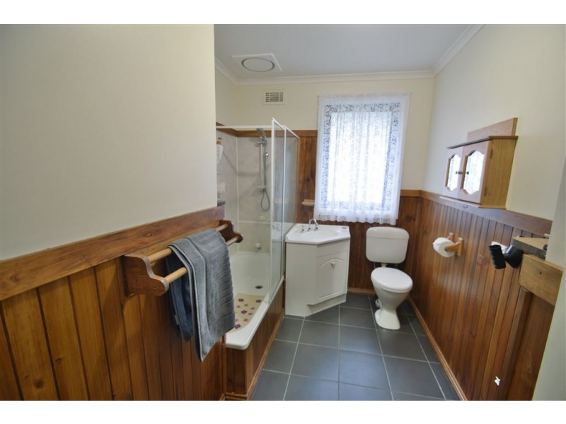 119 Emu Bay Road, Deloraine TAS 7304