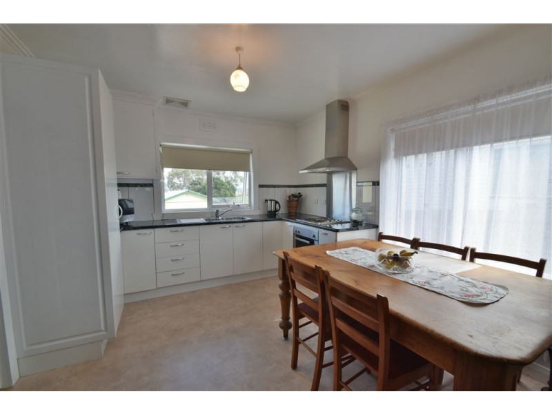154 Emu Bay Rd, Deloraine TAS 7304