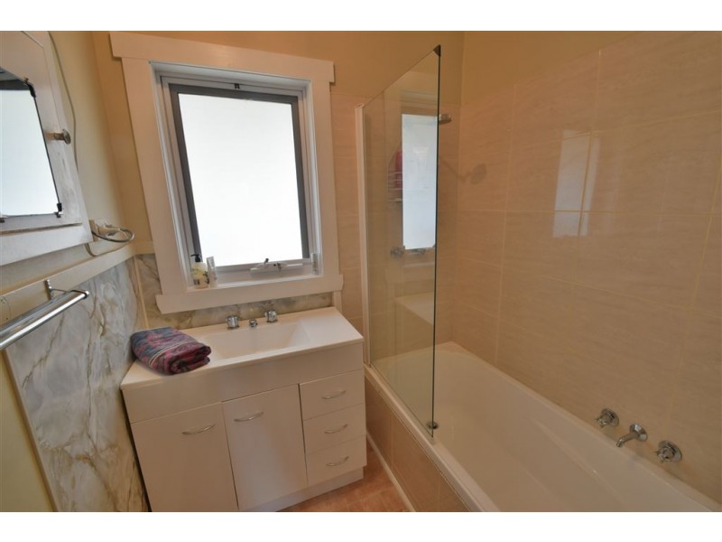 154 Emu Bay Rd, Deloraine TAS 7304