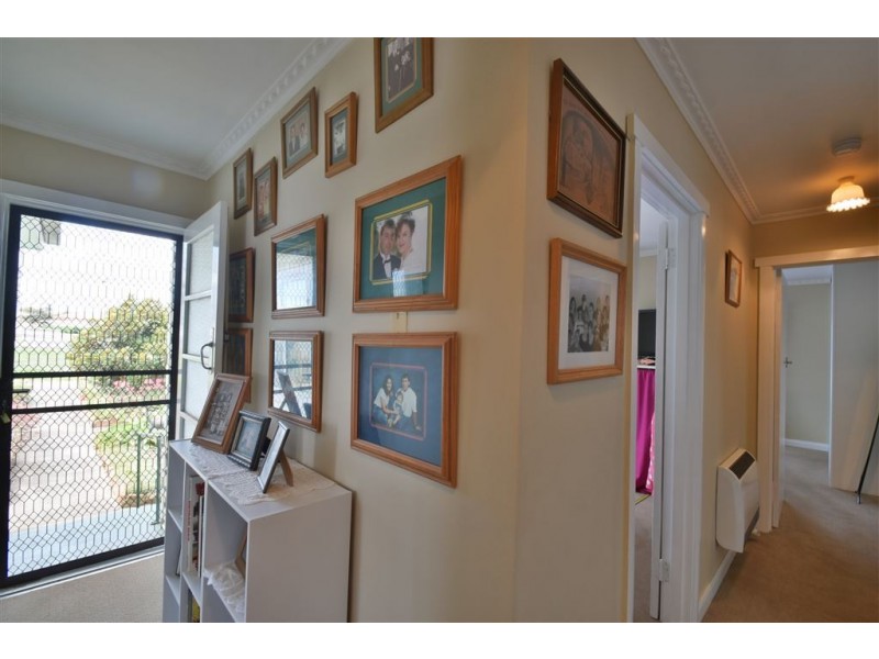154 Emu Bay Rd, Deloraine TAS 7304