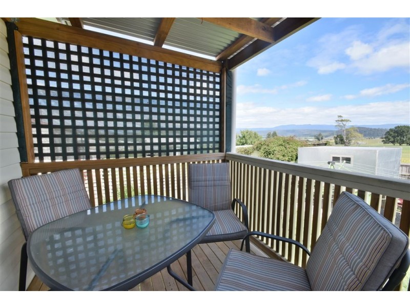 154 Emu Bay Rd, Deloraine TAS 7304