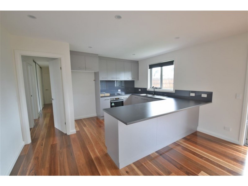 3/16A Taylor, Westbury TAS 7303