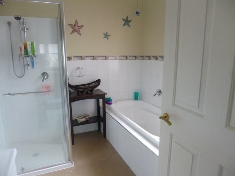 16 East Parade, Deloraine TAS 7304