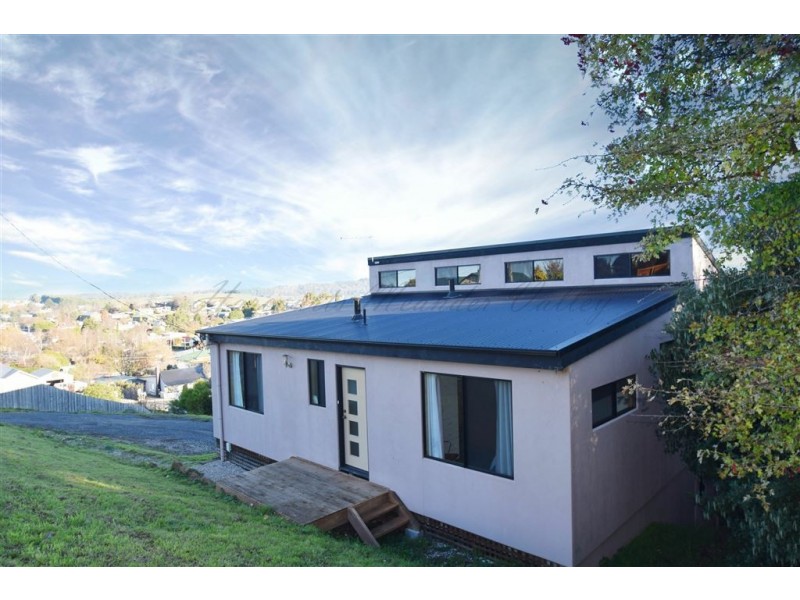 4 Blake Street, Deloraine TAS 7304