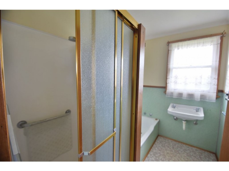 149 Emu Bay Road, Deloraine TAS 7304