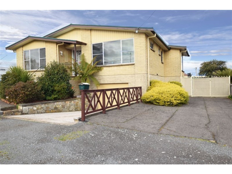 10 Winter Street, Deloraine TAS 7304