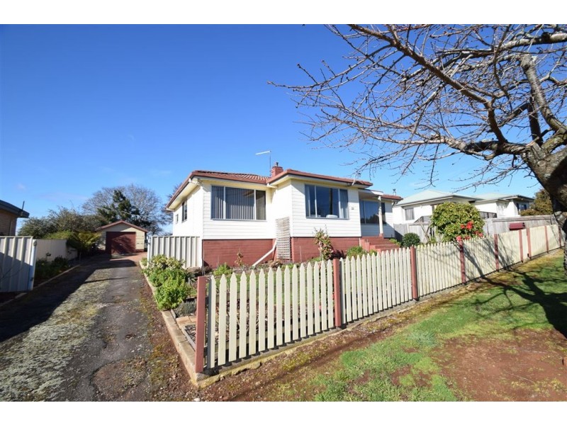 32 Gay Street, Deloraine TAS 7304