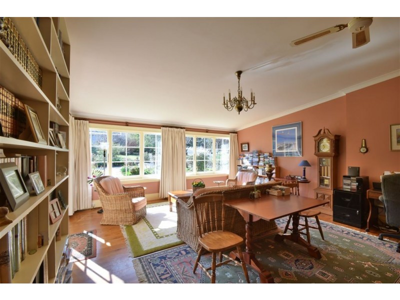 57 West Barrack St, Deloraine TAS 7304