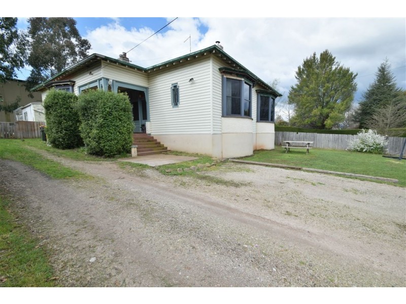 15 West Goderich St, Deloraine TAS 7304