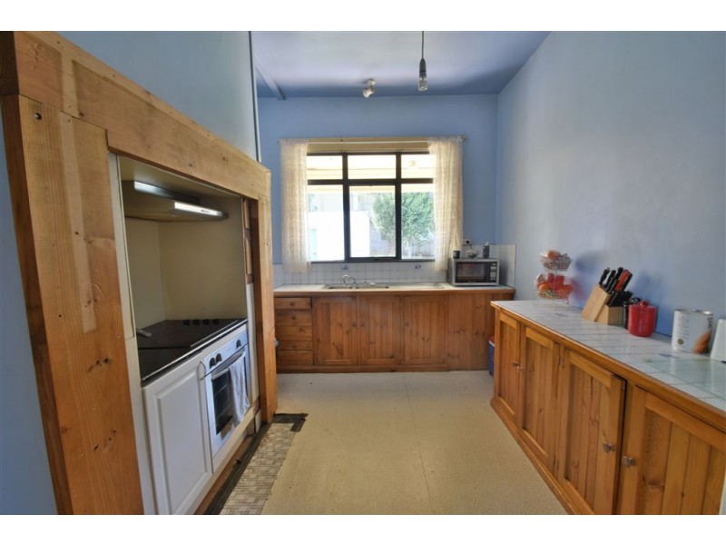 15 West Goderich St, Deloraine TAS 7304