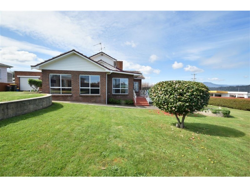 127 Emu Bay Road, Deloraine TAS 7304
