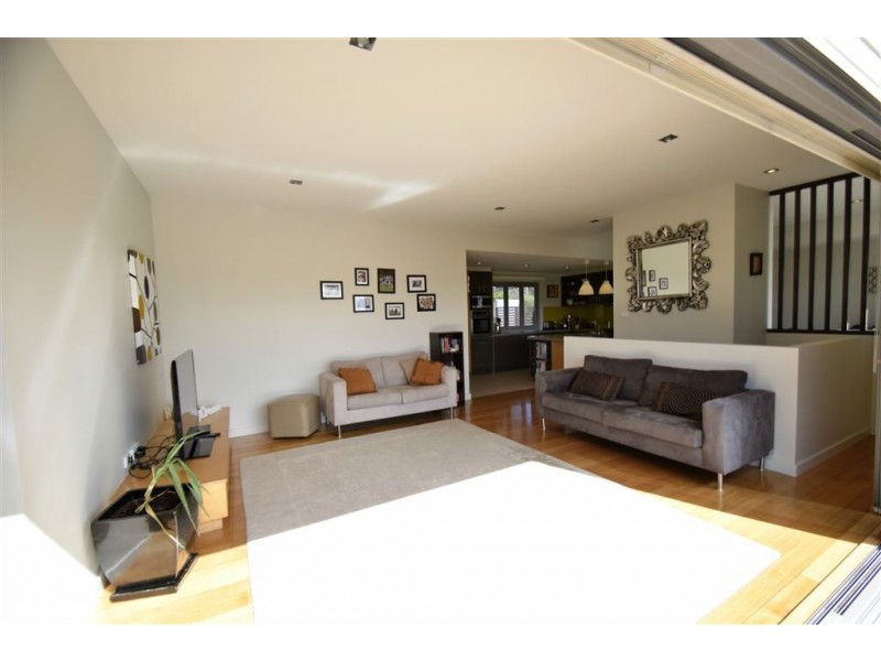 2 East Church St, Deloraine TAS 7304
