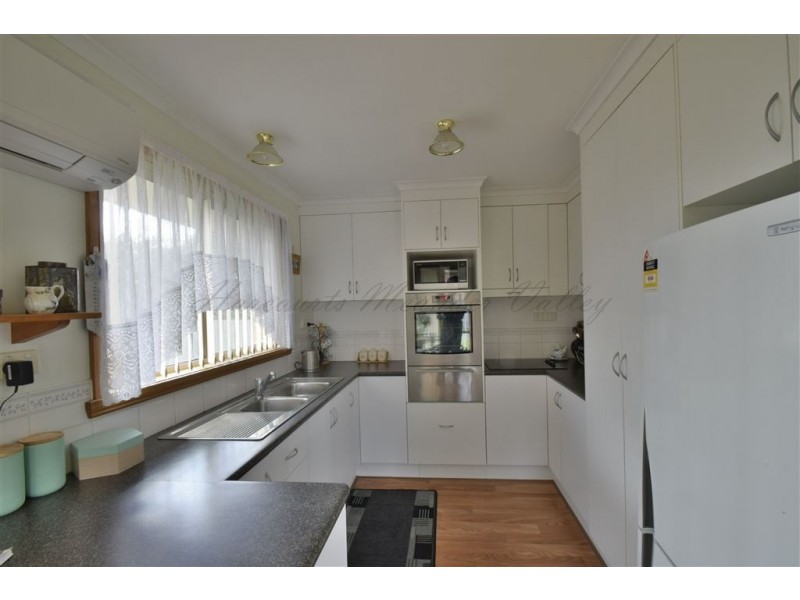 1/2 Casey Court, Deloraine TAS 7304