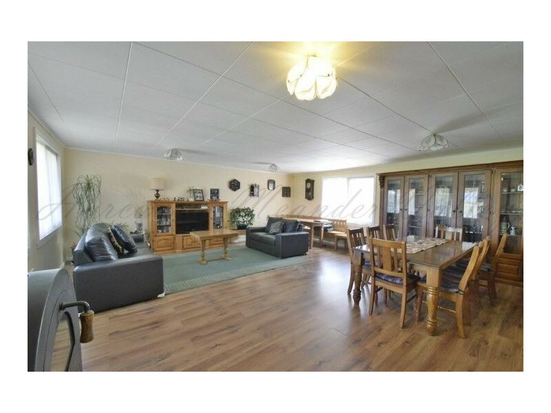 99 Deviation Rd, Westbury TAS 7303