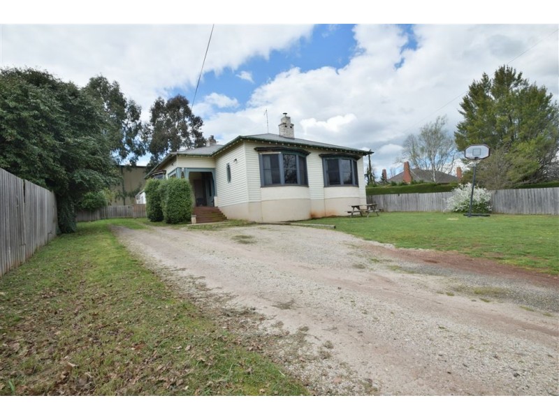 15 West Goderich Street, Deloraine TAS 7304