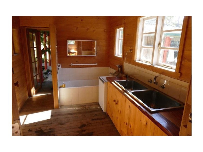 387 Sugarloaf Road, Jackeys Marsh TAS 7304