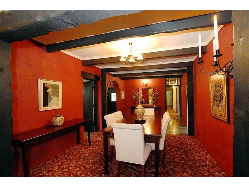 1 Flora Close, Cockatoo VIC 3781