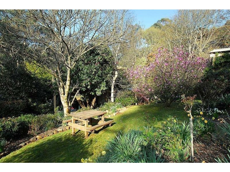 23 Edmunds Road, Cockatoo VIC 3781