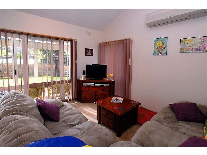 9 Steane Street, Cockatoo VIC 3781